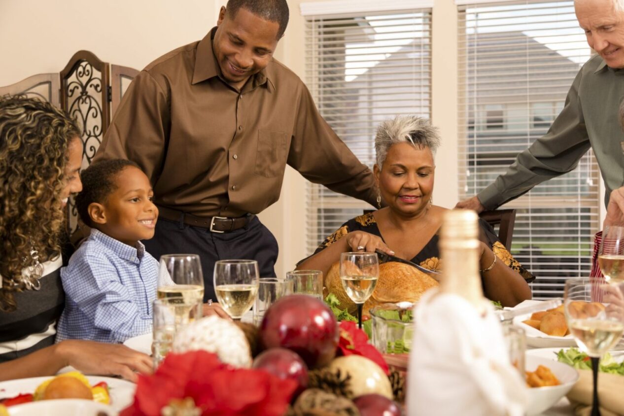 Why Thanksgiving is the Perfect Time to Adopt a Mediterranean Diet  & Other Healthy Holiday Tips