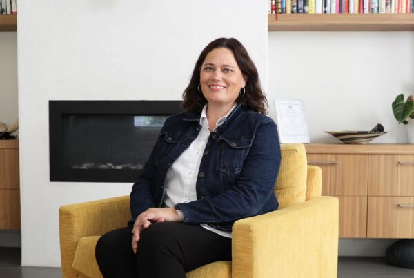 Portrait of Lesley Holmes